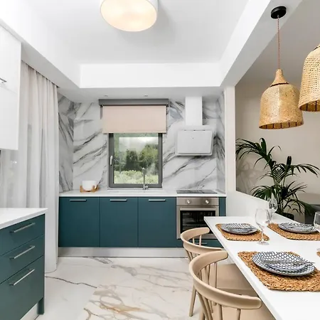 Pachis Escape Aparthotel