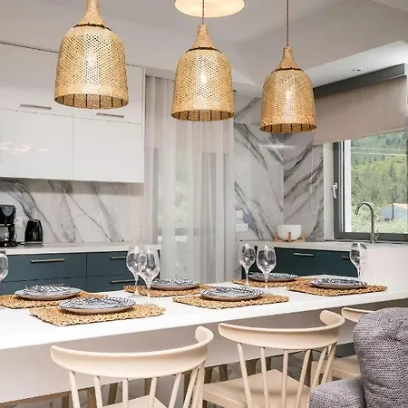 Pachis Escape Pachis (Thasos)