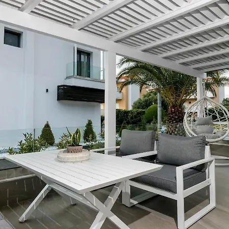 Pachis Escape Pachis (Thasos)