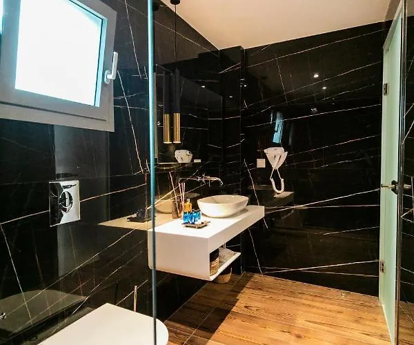 Lägenhetshotell Pachis Escape 4*