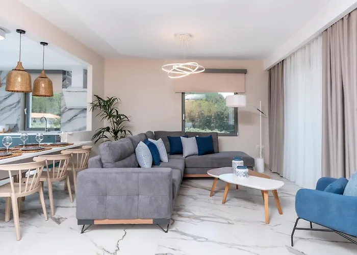 Pachis Escape Lägenhetshotell 4*