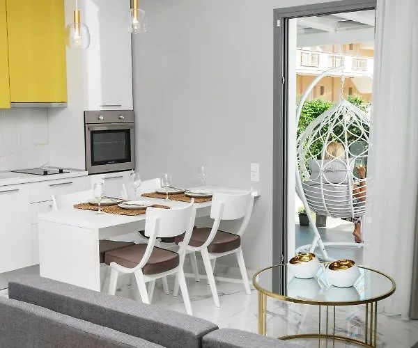 Pachis Escape Pachis (Thasos)