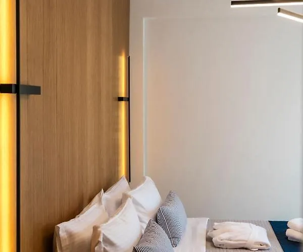 Lägenhetshotell Pachis Escape 4*