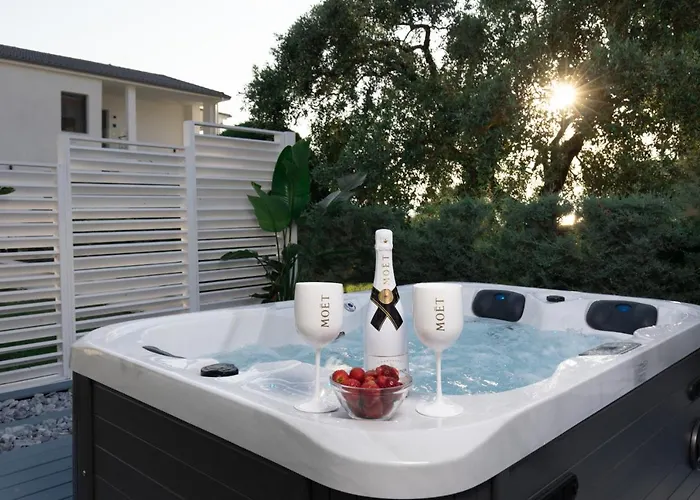 Pachis Escape Lägenhetshotell 4*