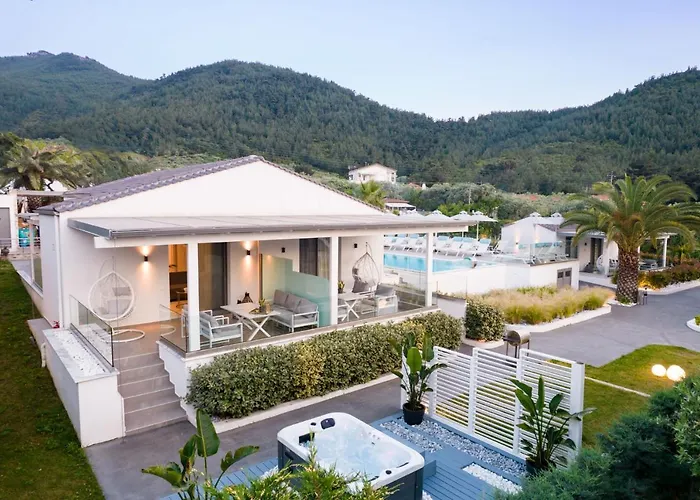 Pachis Escape Lägenhetshotell 4*