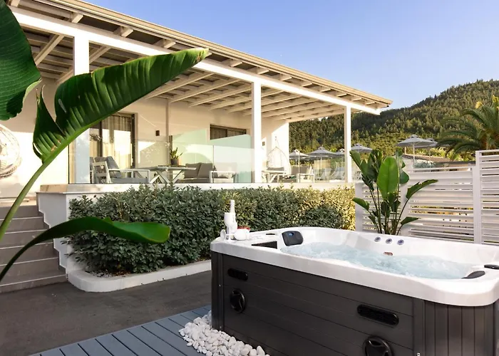 Lägenhetshotell Pachis Escape 4*