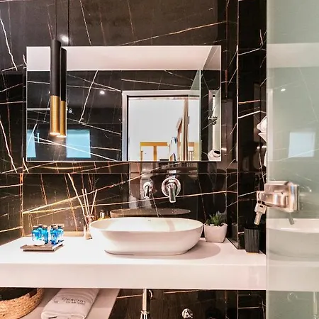 Aparthotel Pachis Escape